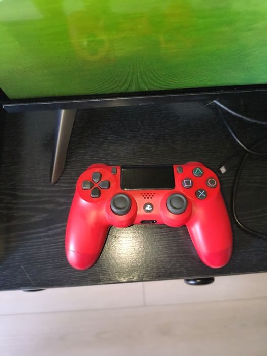 PlayStation 4 FAT 500gb z 4 grami