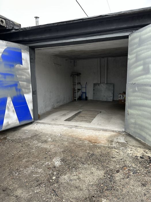 Продам Гараж Поруч  ЖК «STUGNA RESIDENCE»
