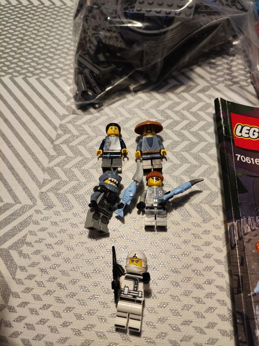 Zestaw LEGO Ninjago Movie - Lodowy pojazd pancerny 70616