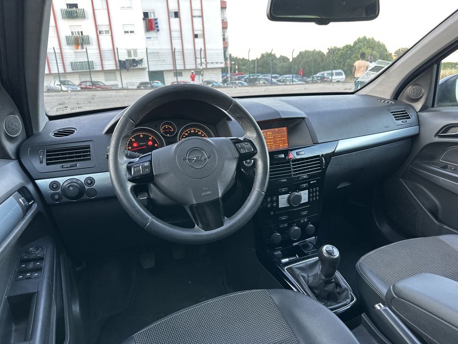 Opel Astra 1.7. CDTI 125CV Cosmo