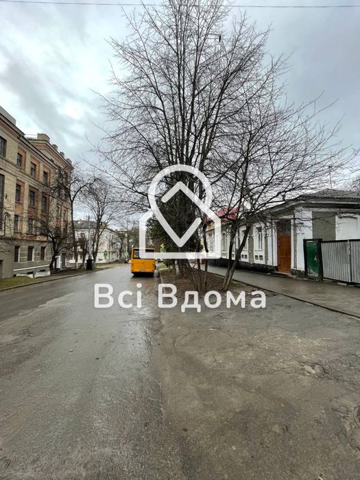 Продаж житлового будинку