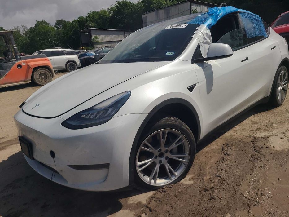 Продам Tesla Y Dual Motor Long Range 2023 в дорозі прибуття 20.06.2026