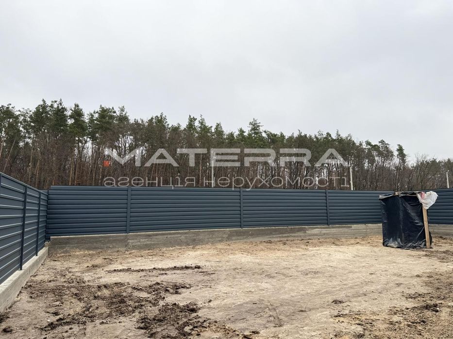 Круглик - Віта-Поштова Продаж  будинку з краєвидом на ліс