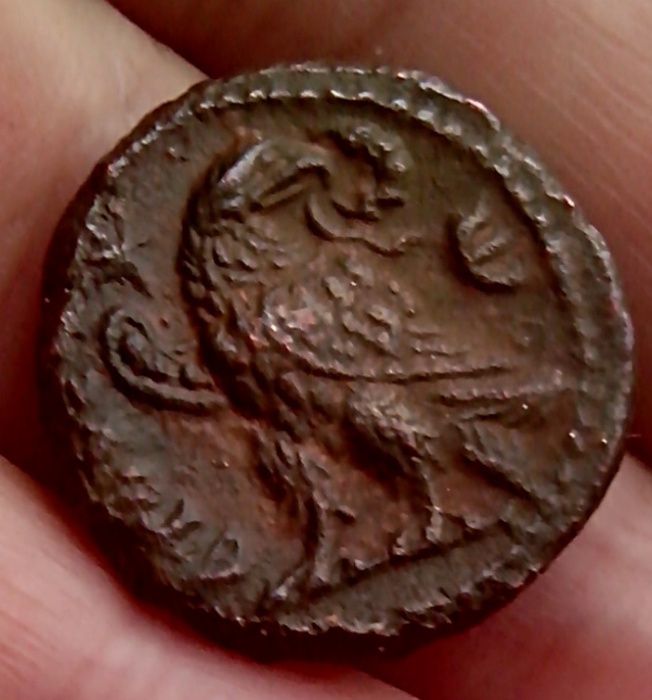 Редкая Древняя монета Рима Орел с венком конец 3 века н э бронза