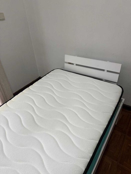 Cama solteiro e colchão