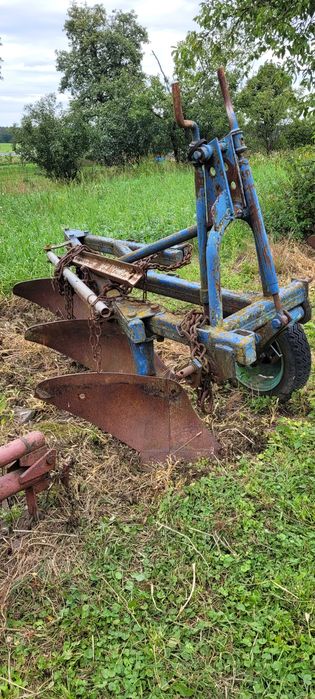 Sprzedam pług 3 skibowy
