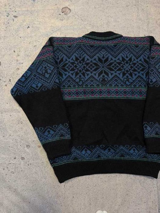 Granatowy gruby sweter lambswool Dale of Norway - Size L