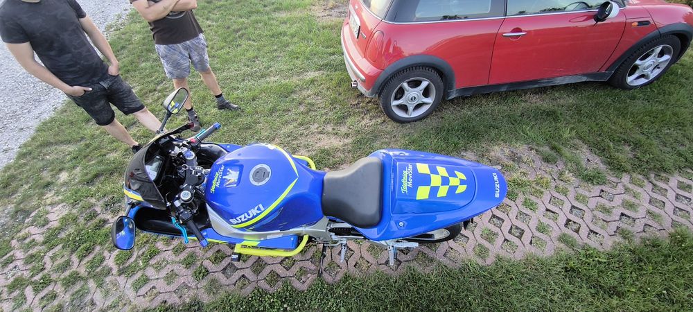 Suzuki GSXR 600 zadbany egzemplarz