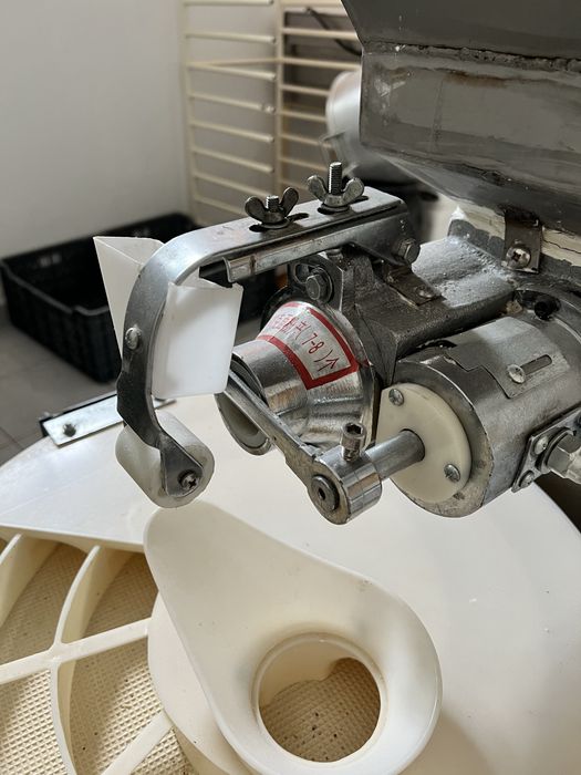 Máquina automática divisora de corte de massa redonda pizza/pao/bola de Berlim massa formato bola pequena
