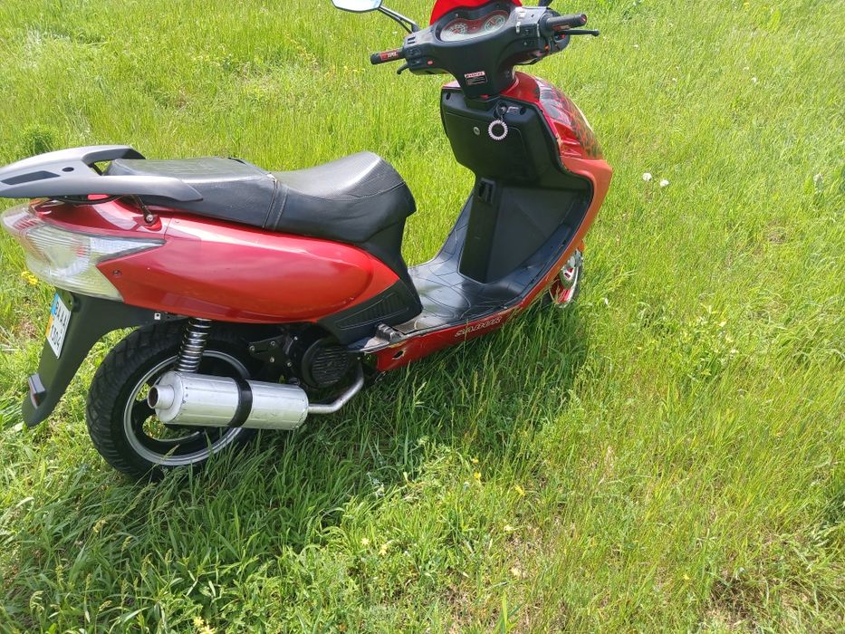 Скутер сабур  150