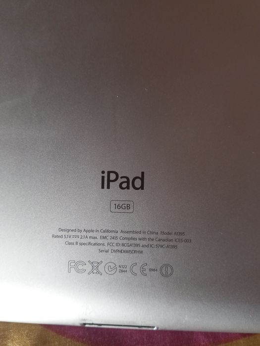 Tablet IPad Apple 16GB MC769HC/A