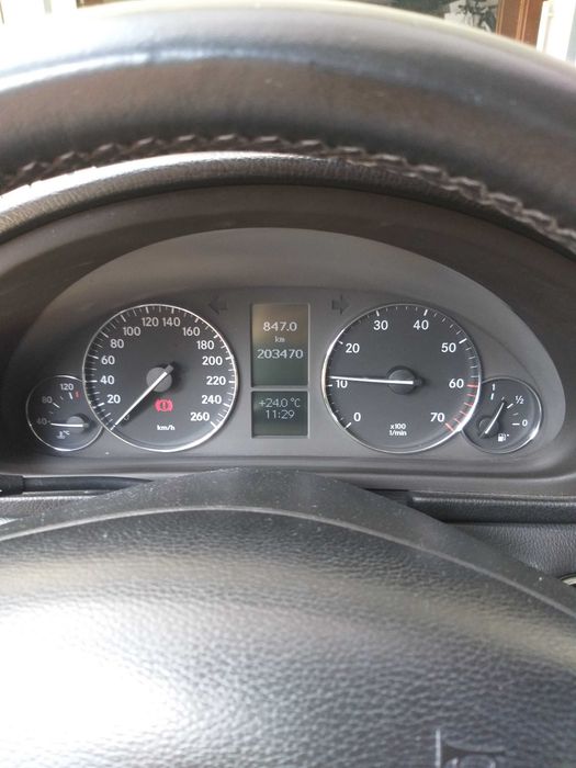 Mercedes C180 (gasolina e GPL) — photo 4