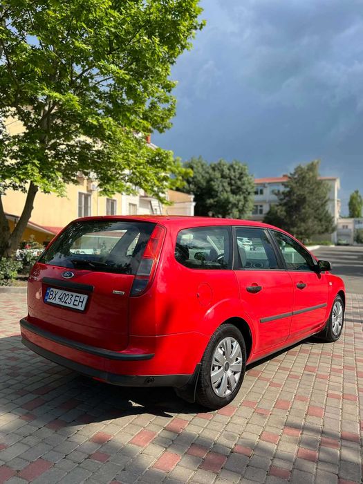 Ford Focus универсал (1,8 газ/бензин 2007 год)