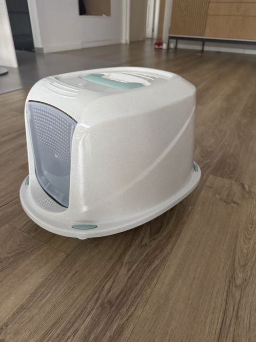 Caixa de areia para gato usada