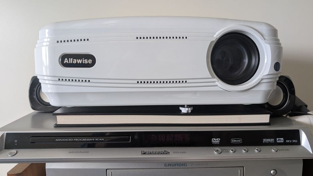 Projetor LED Alfawise X3200 (Branco) – 3200 Lumens / HD (Suporta 4K) – Excelente Conetividade