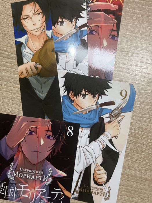 аніме мерч (брелки, значки)