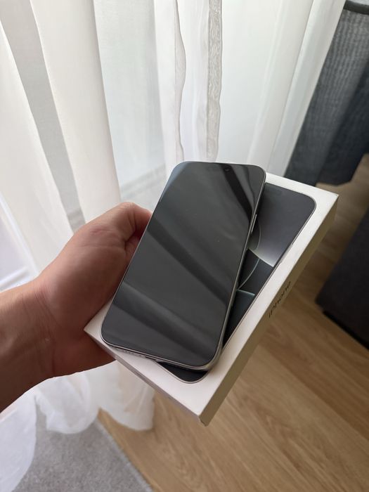 iPhone 16 Pro Max