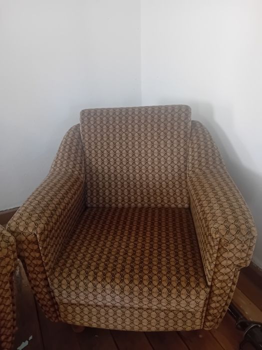 2 sofás poltronas