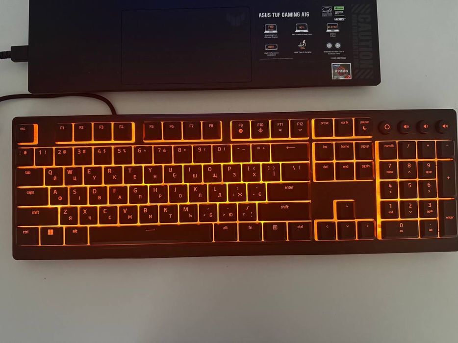 Ігрова клавіатура Razer Ornata V3