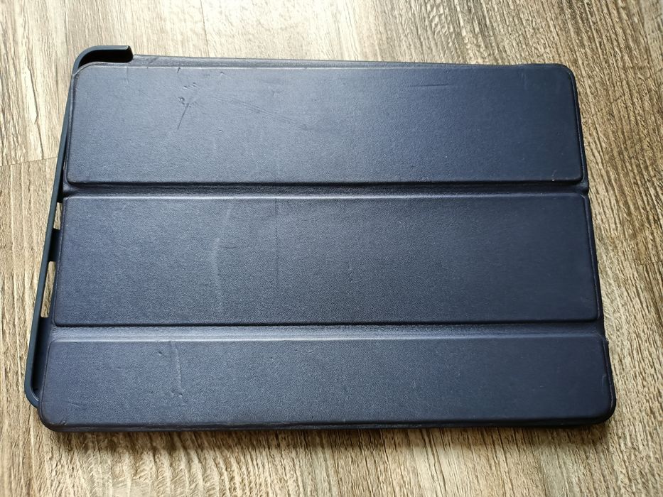 Etui na tablet granatowy