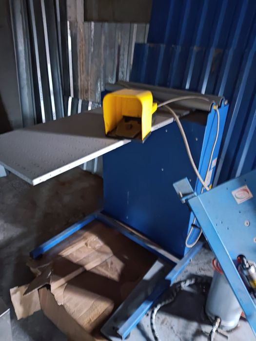 Обладнання для виробництва меблів