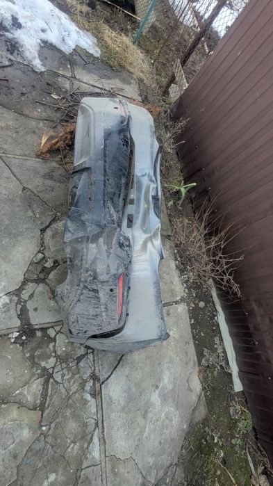 Задній бампер chevrolet volt 2, з пошкодженням