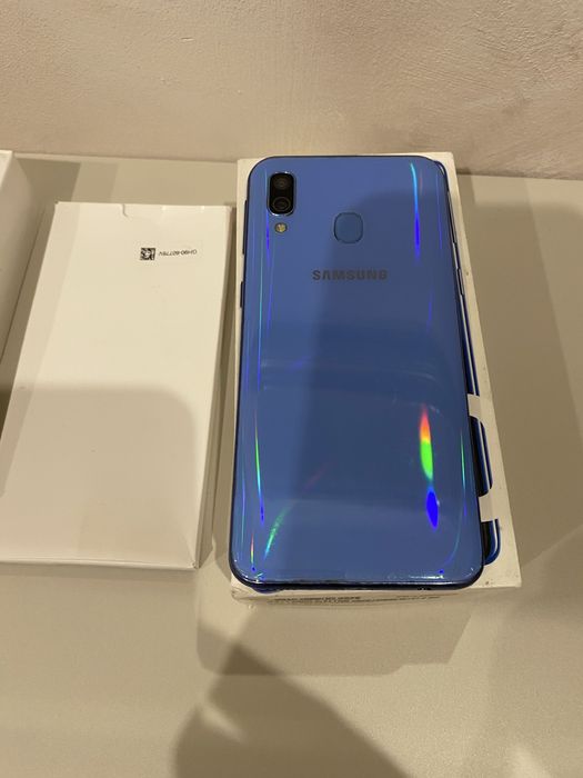 Samsung A40 64 GB