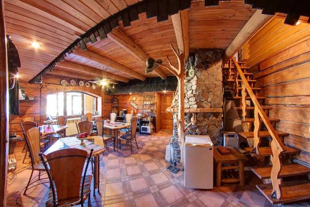 Готельний комплекс в Поляниці