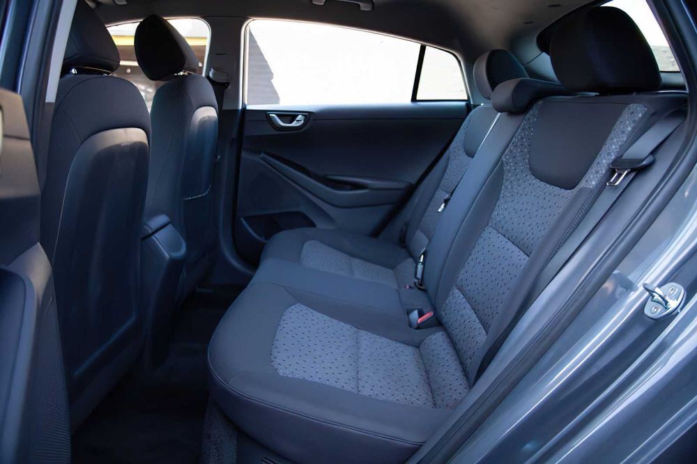 Hyundai Ioniq      2019