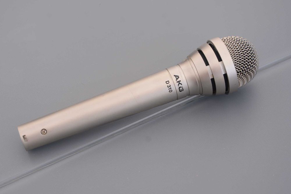 AKG D310 mikrofon