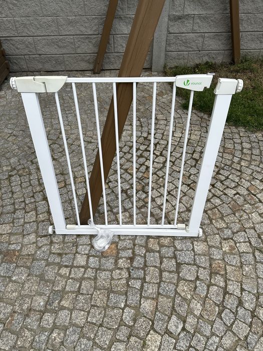 Bramka zabezpieczajaca na schody