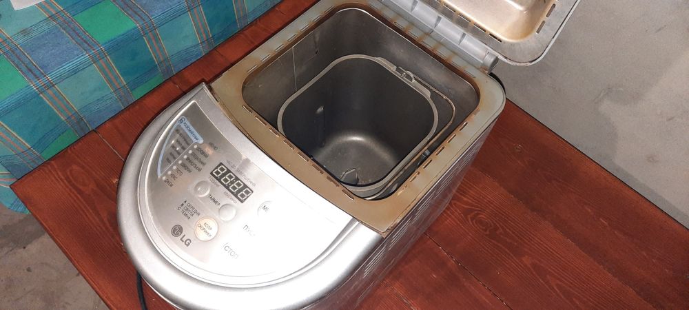 Хлібопіч LG в гарному стані