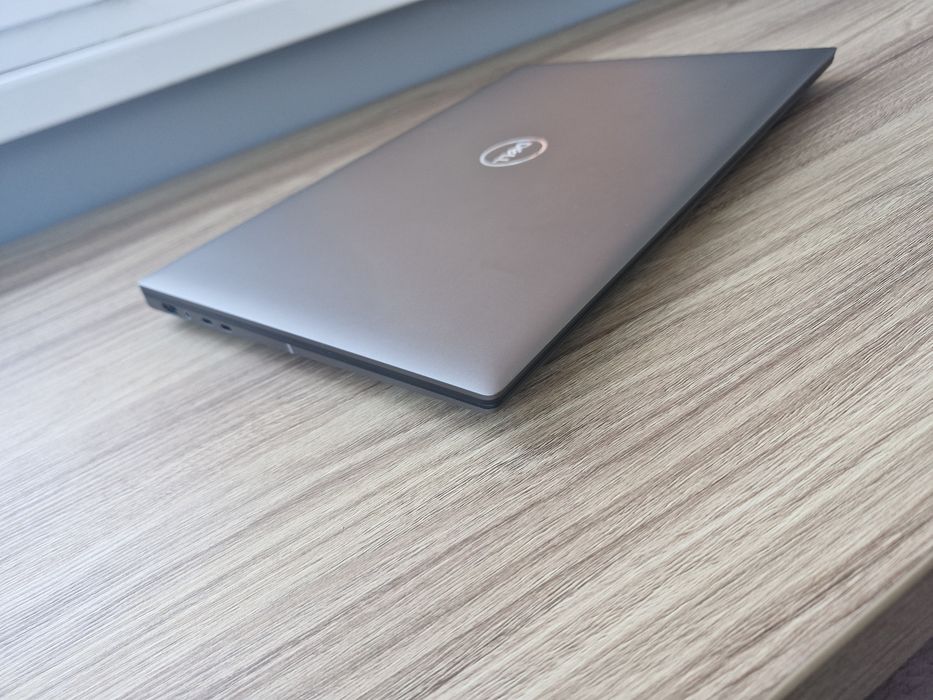 Ноутбук Dell Precision 5680 i7-13700H / RAM 32 GB / 1000 GB SSD