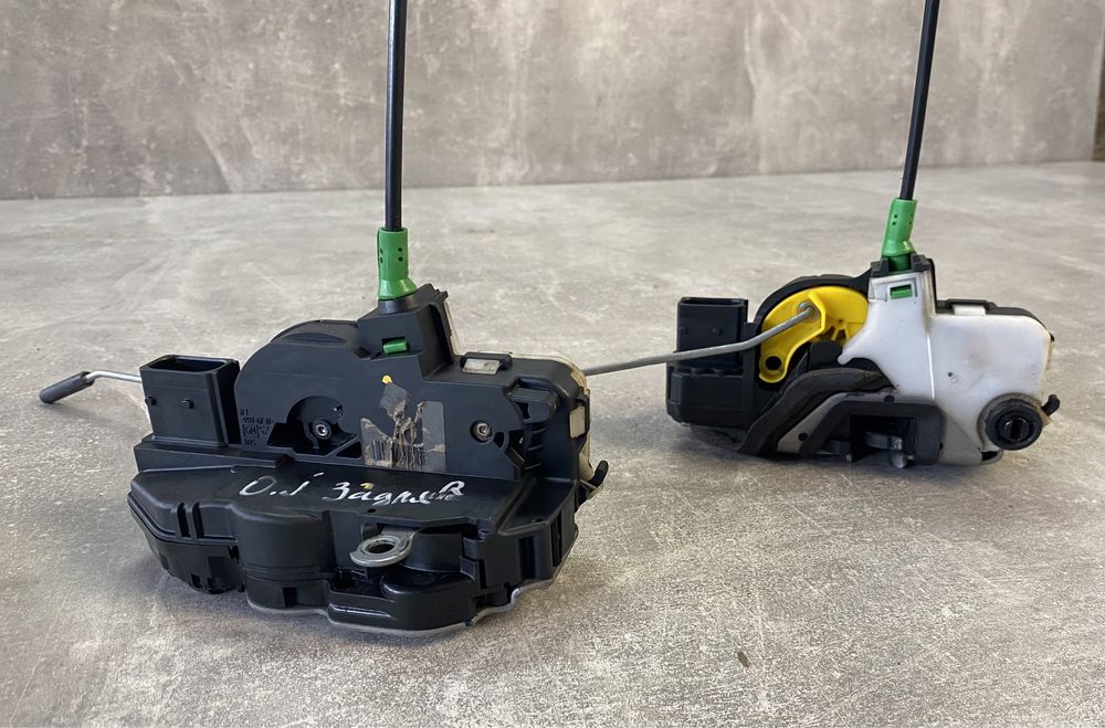 Замок дверей Опель Астра джей Opel Astra J