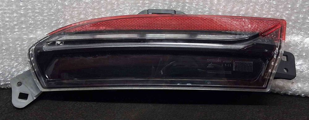 Refletor Trás Esquerdo 1712513-00-E - TESLA MODEL 3