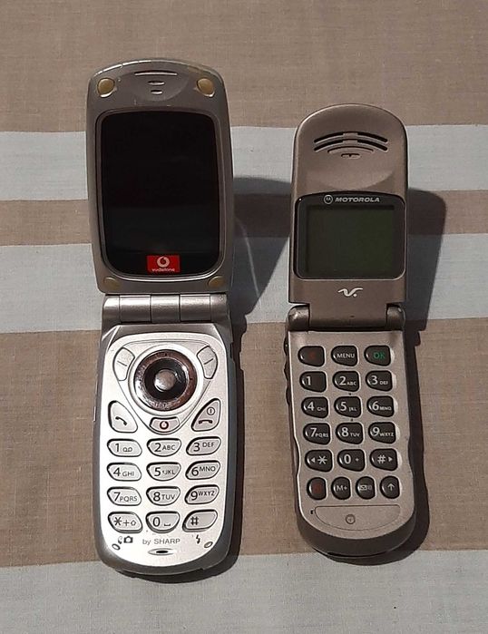 7 telemóveis antigos (reparação ou peças)
