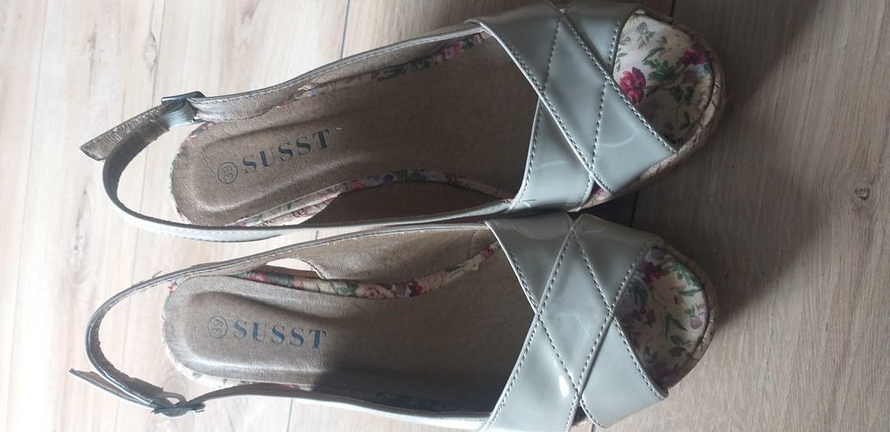Sandały Susst 39