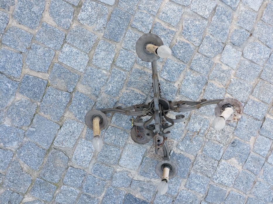 Candeeiro muito antigo