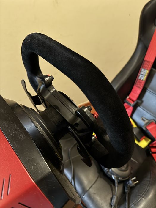 Cockpit Next Level Racing GT Track com Thrustmaster TSXW Sparco