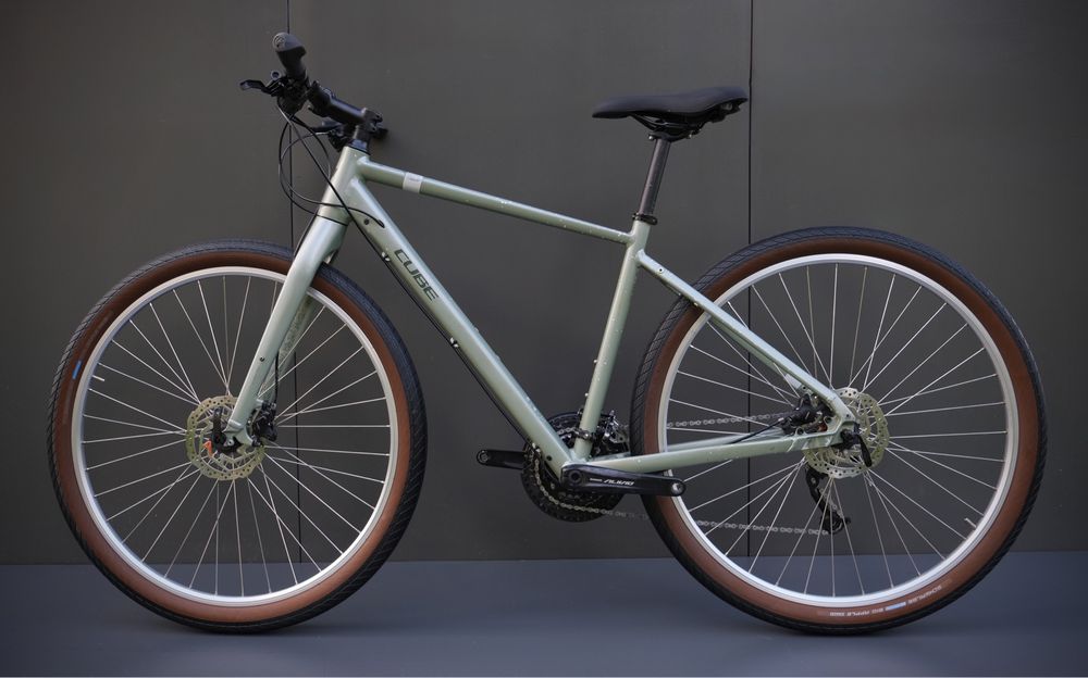 Міський велосипед Cube Hyde Shimano Alivio