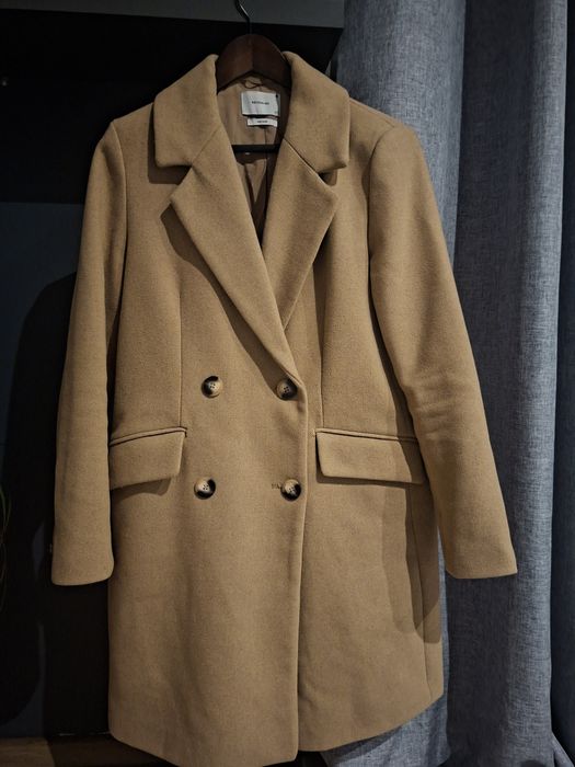 Płaszcz  Reserved 38