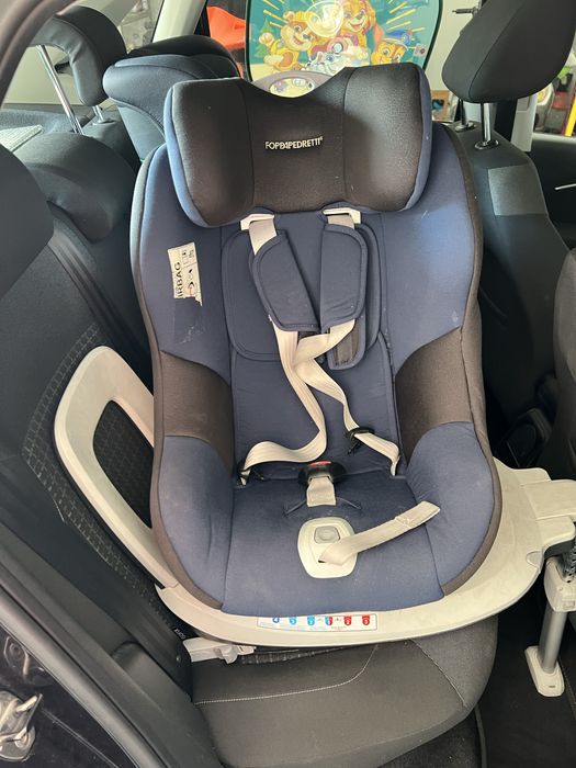 Cadeira automovel giratória