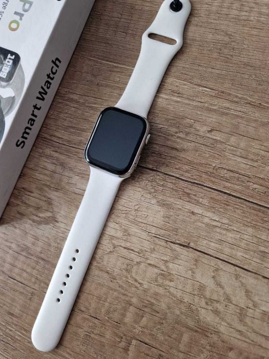 Smartwatch nowy biały