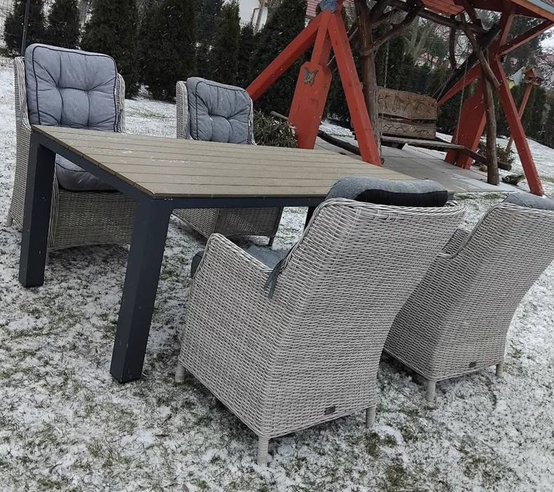 Sprzedam komplety ogrodowe