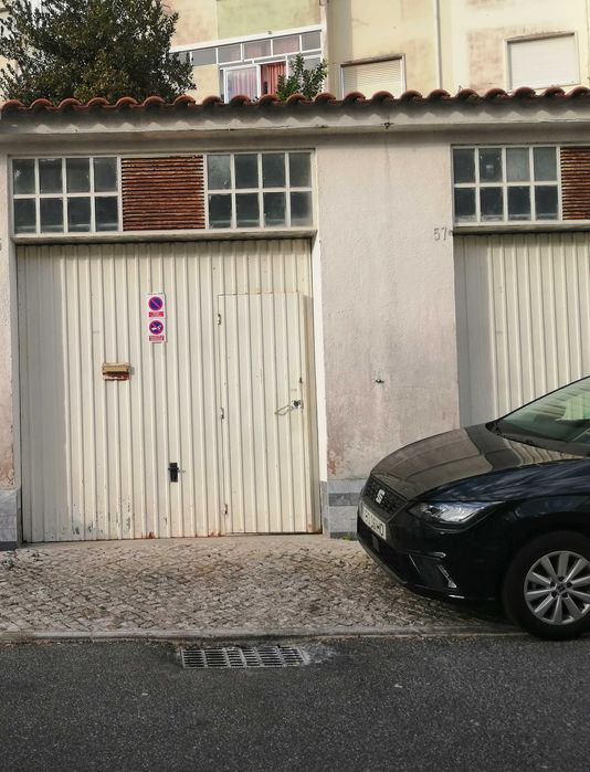 Arrendo a garagem/armazém/arrecadação