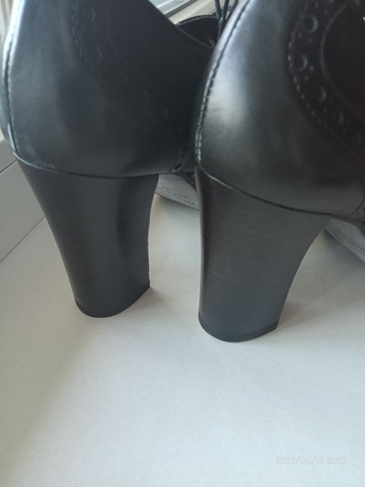 Закрытые туфли, ботильоны Carlo Pazolini, Minelli 37 р.