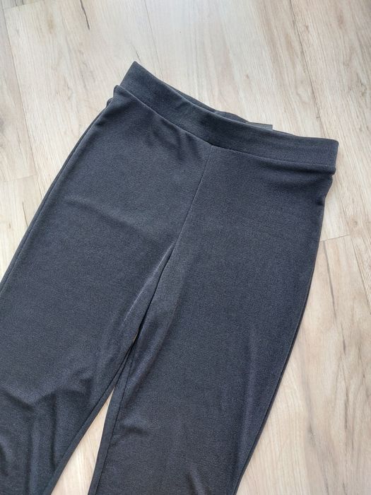 H&M czarne spodnie legginsy flare dzwony 152 rozszerzane nogawki