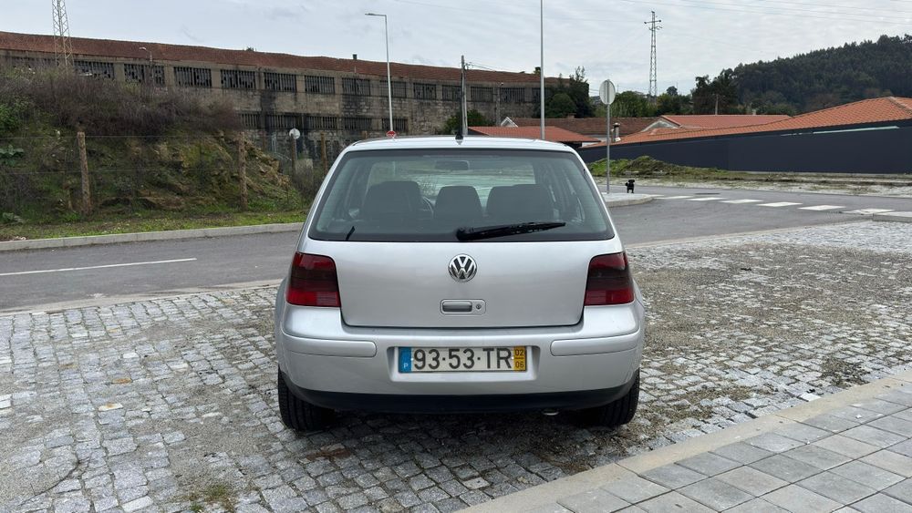 Vw golf 1.9 TDI 130Cv HIGHLINE Nacional teto de abrir Estofos em pele