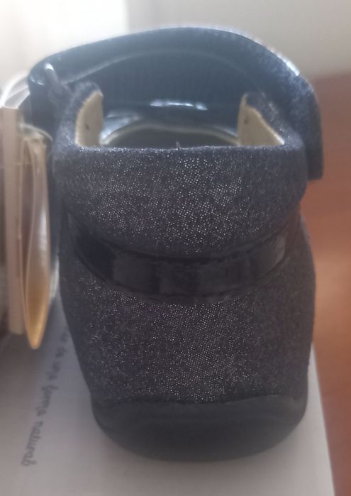 Sapatos de menina/ Chicco