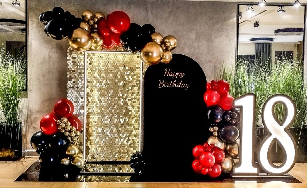 Dekoracje balonowe, ścianka balonowa do zdjęć